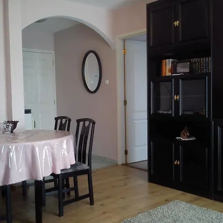 Barbara Apartman דירה *