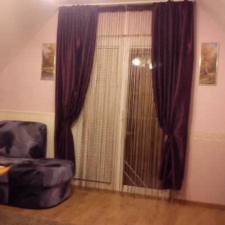 Barbara Apartman דירה *