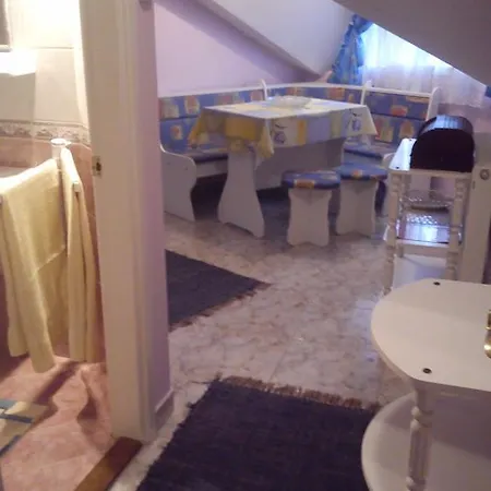 Barbara Apartman דירה *